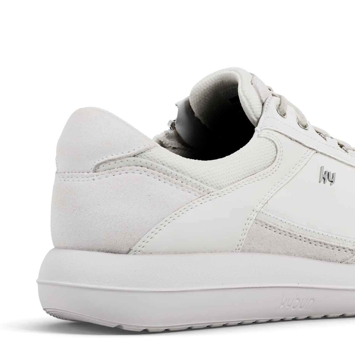AM216A_Rolle_white_c