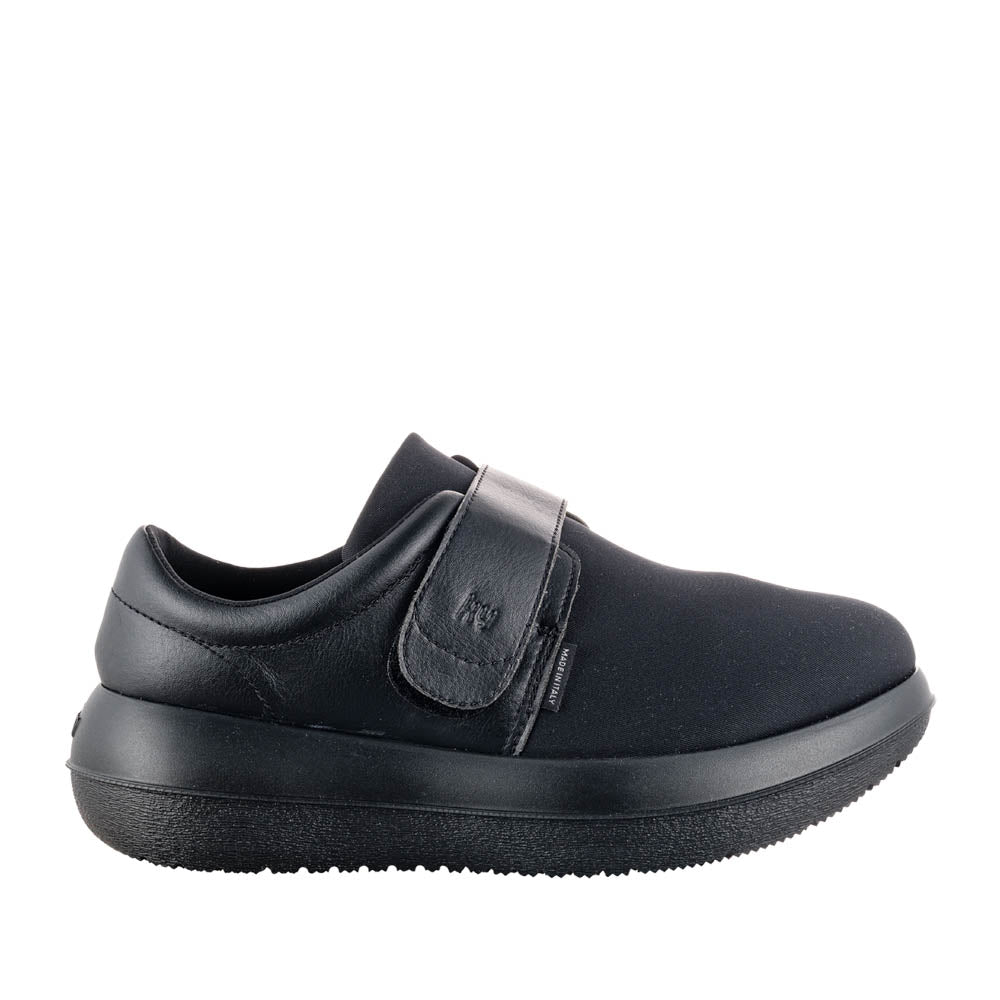 AW144A_Vals_20_black_a
