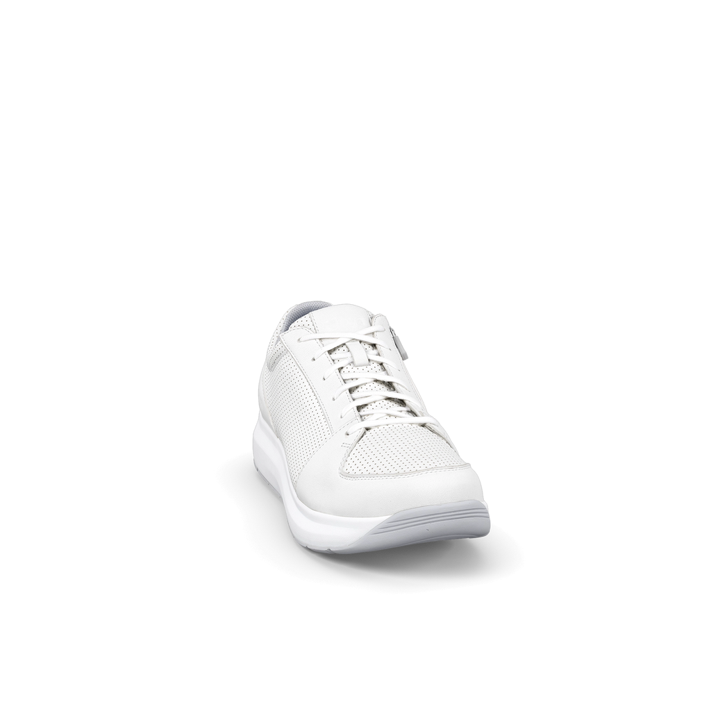 JY556A_Oliver_white_c