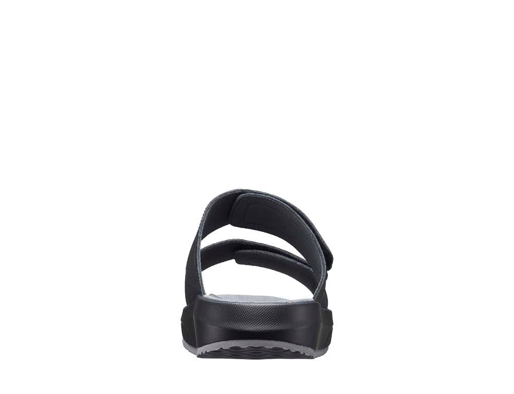 Max III black
