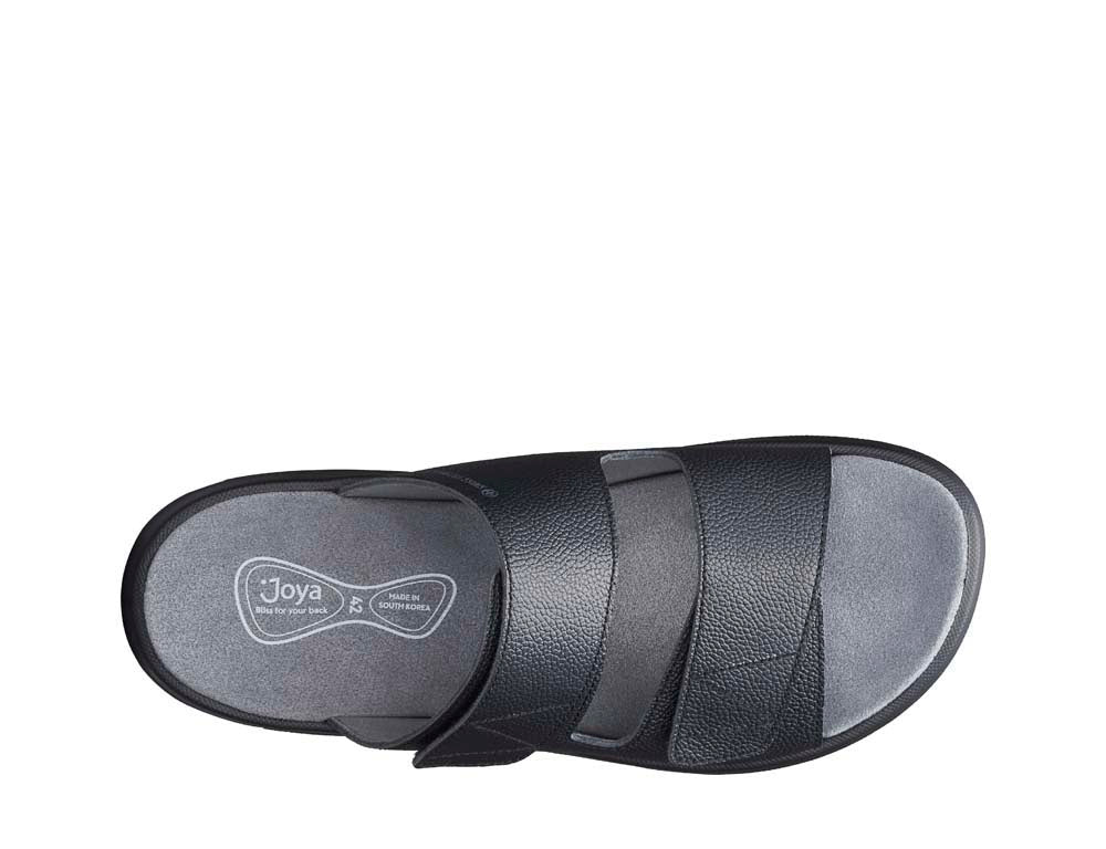 Max III black