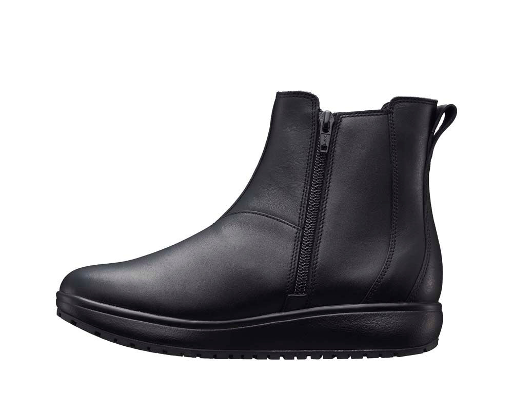 London III black