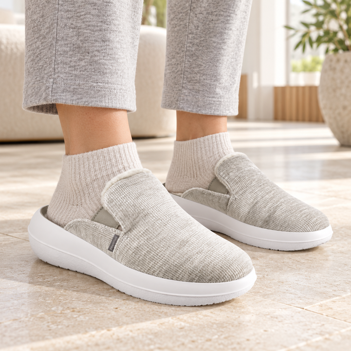 kybun Parpan silver-grey, Damen-Hausschuh, am Fuss