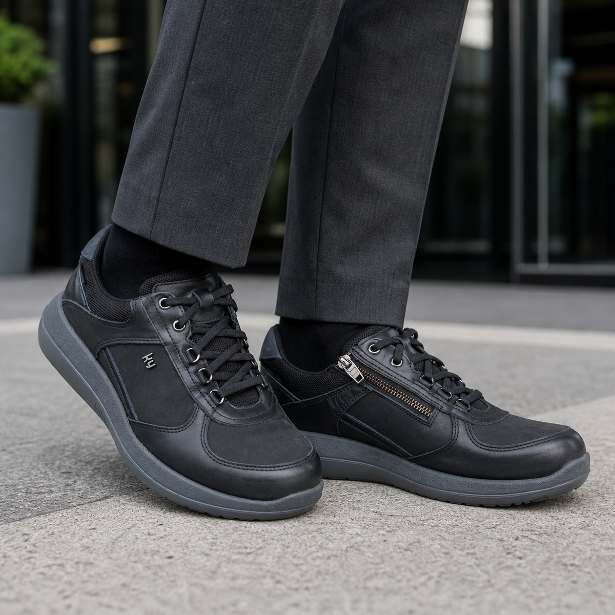 kybun Rolle black, Herren-Sneaker, am Fuss