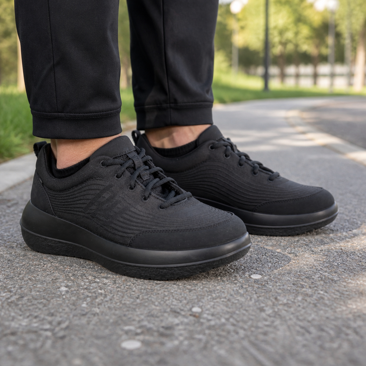 kybun Rüti black, Herren-Sneaker, am Fuss
