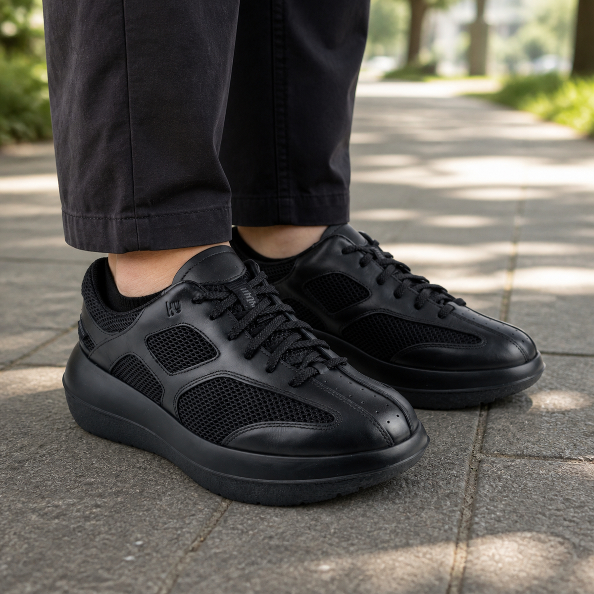 kybun Silvaplana black, Herrenschuh, am Fuss