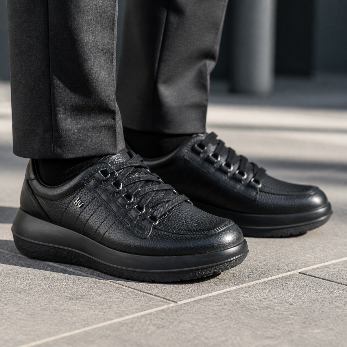 kybun Thun black, Herrenschuh, am Fuss
