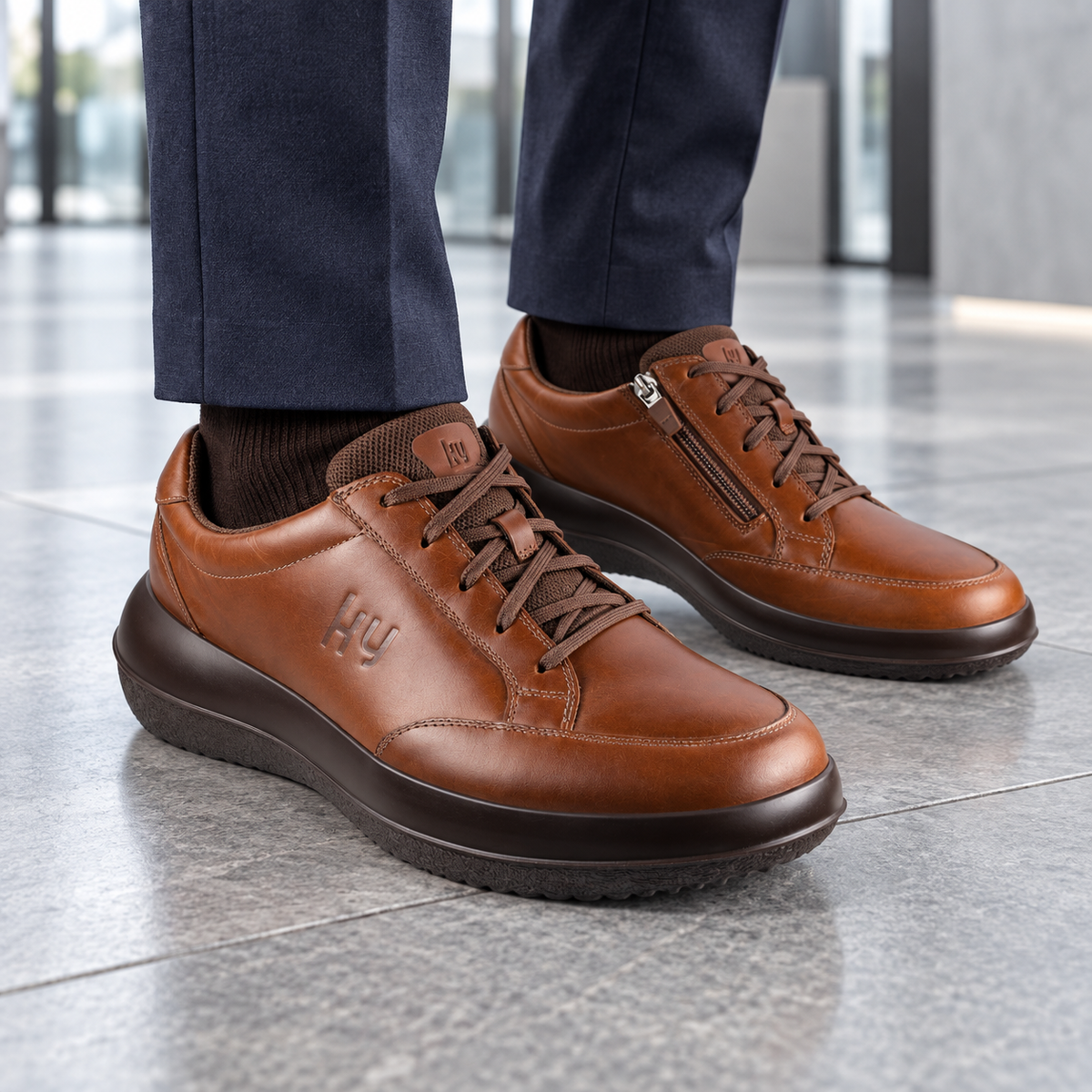 kybun Zürich II brown, Herrenschuh, am Fuss